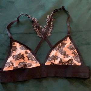 PINK Victoria’s Secret bralette